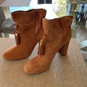 New! Louise et Cie camel suede booties 8M